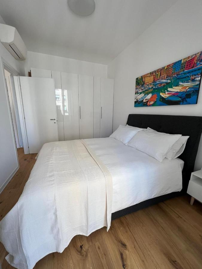 Piazza Dante 9 Genoa Center Town Apartment Exterior photo